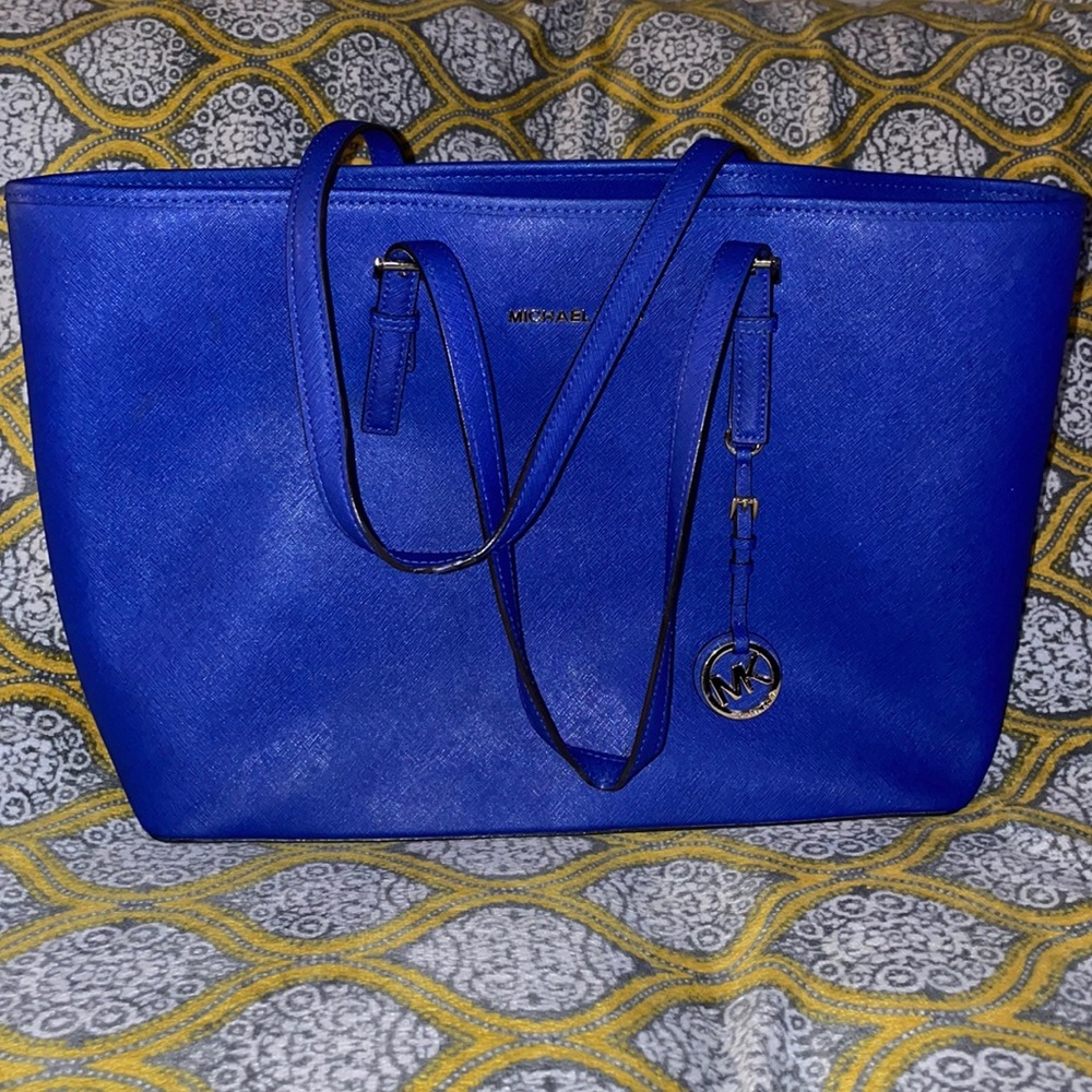Blue Micheal Kors tote